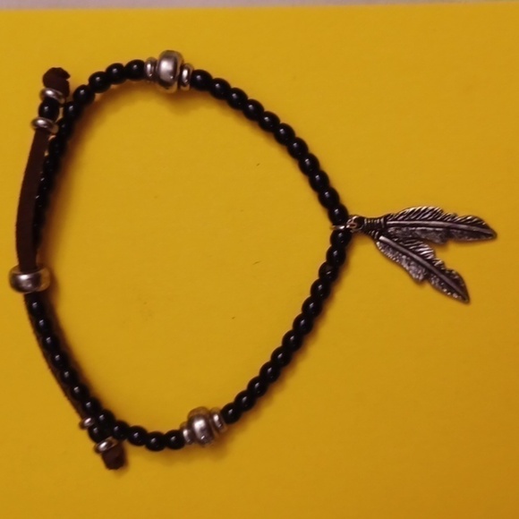 Handmade Feathers & Beads on Leather Bracelet - Picture 3 of 9